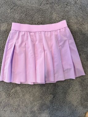 Fabletics Lilac Pleated Mini Skirt/built in shorts/EUC
